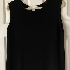 Black underpinning /tank